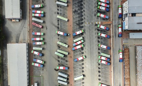 当外卖带不动电商，茶饮行业开始入冬