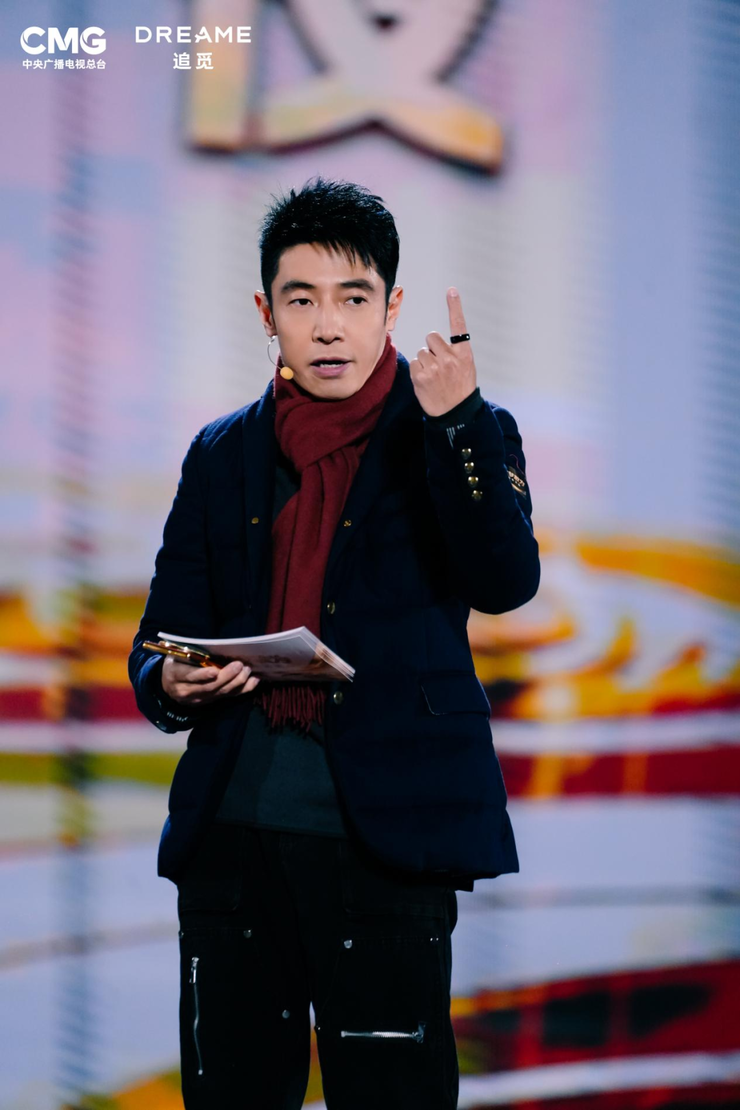 一枚AI戒指，成为春晚「新贵」