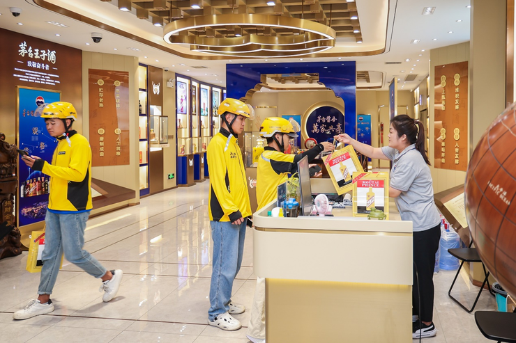 品牌官方旗舰店销量涨400%，美团闪购：双11超800个品牌、400个品类销量翻倍