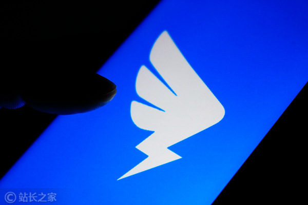 钉钉推出 AI 差旅新功能，企业和员工双赢，告别报销烦恼