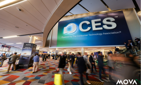 在CES现场，我看见一台MOVA扫地机飞上了“二楼”