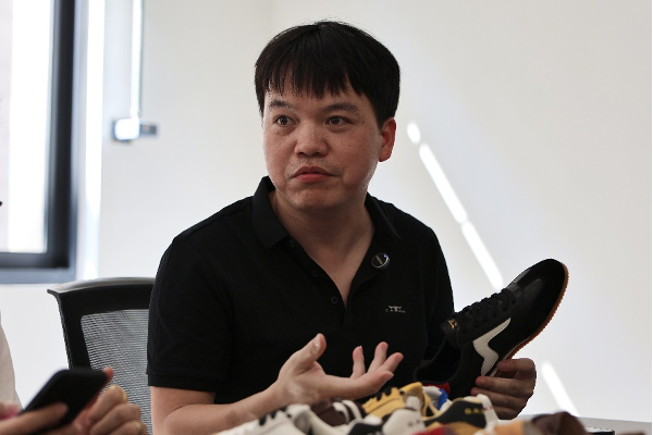 细分赛道跑出“新黑马”，“新晋江鞋”借拼多多千亿扶持崛起