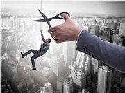 ​亚马逊再裁1. 6 万人：加速组织“初创化”，AI 替代白领潮初现