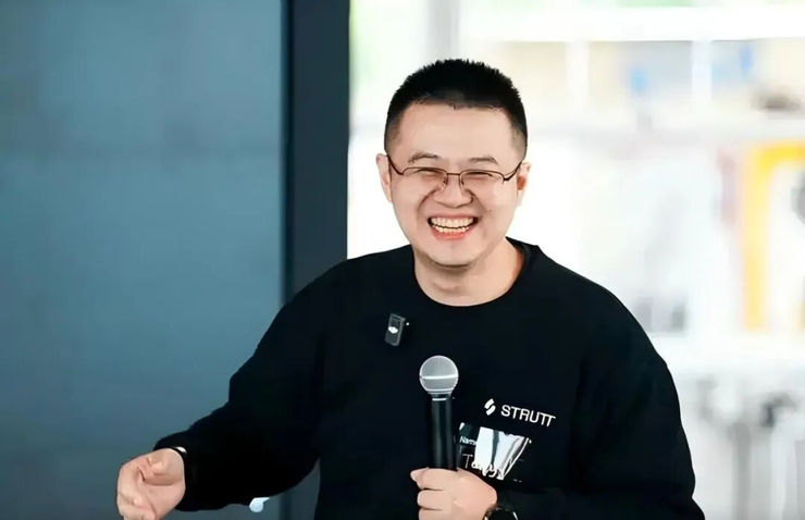 多亏了自动驾驶F4，才撑起了具身智能半边天