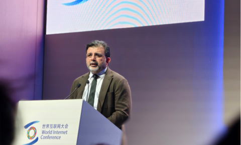 让物理世界学会思考，高通Nakul在MWC解读工业AI和具身智能