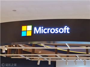 微软加码 AI 算力：Azure 全面引入 Anthropic Claude 模型，搭载英伟达 GB300 架构
