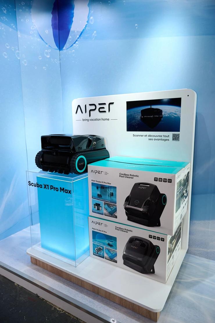 元鼎智能亮相IFA 2025 | 全球首发 AI泳池清洁机器人