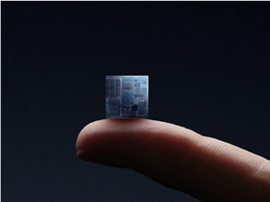 ​博通发布宏大业绩预告：2027 年 AI 芯片收入将突破 1000 亿美元