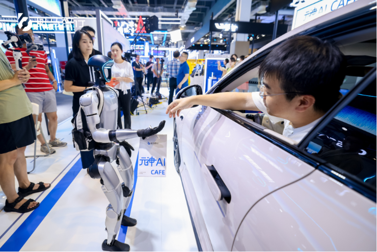 WAIC 2025: 斑马智行元神AI大模型，获全球机构测评第一