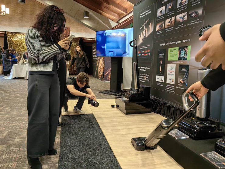 从 CES 到斯坦福：追觅洗地机在硅谷开启智能清洁新时代