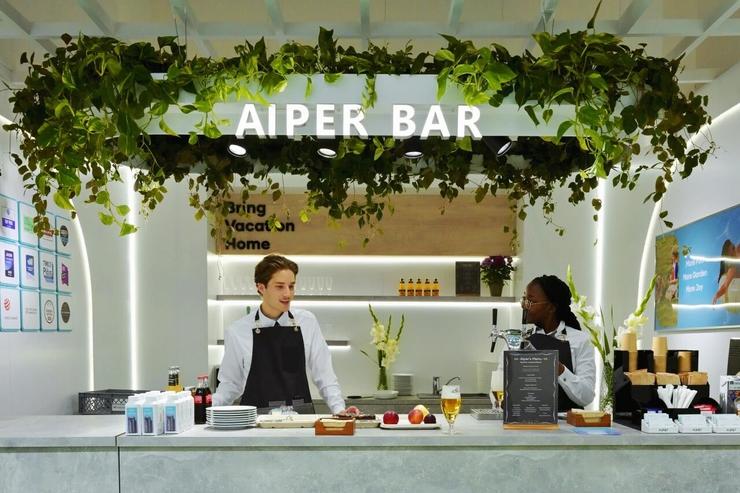 元鼎智能亮相IFA 2025 | 全球首发 AI泳池清洁机器人