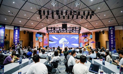 罗永浩任首席体验官！百度“慧播星”放大招：投1亿再造10万数字人主播