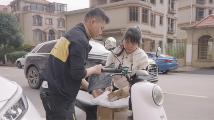 从“团长”到“站长”，拼多多丰富电商就业生态“烟火气”