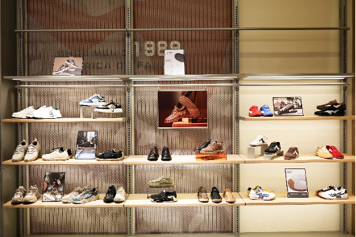 细分赛道跑出“新黑马”，“新晋江鞋”借拼多多千亿扶持崛起