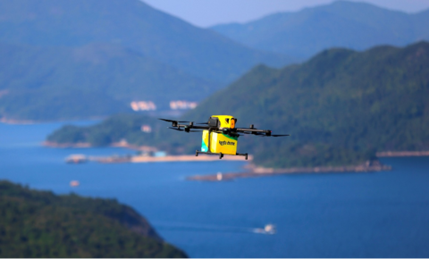 美团无人机香港首条常态化航线开航 翻山跨海配送效率提升近7倍