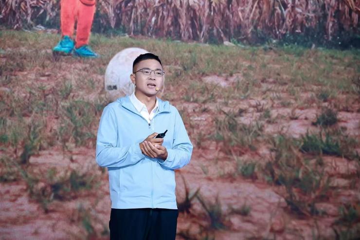 千问上线足球预测 AI 助手，大模型预测能否战胜人类？