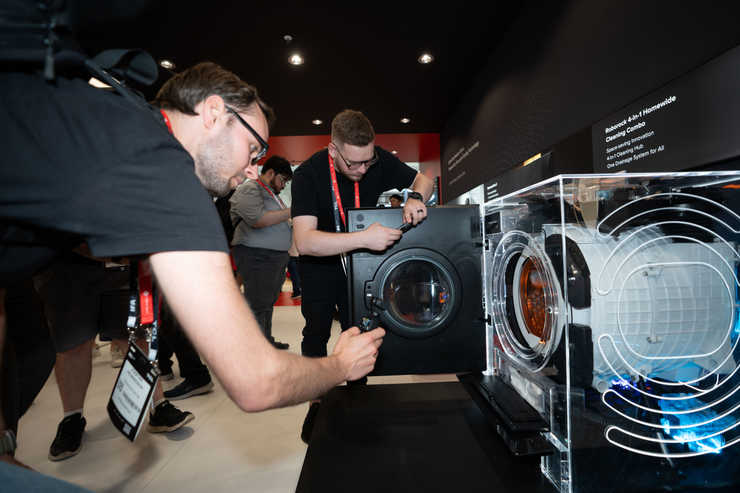 石头科技闪耀IFA 2025，以全场景智能清洁生态引领全球家电创新浪潮