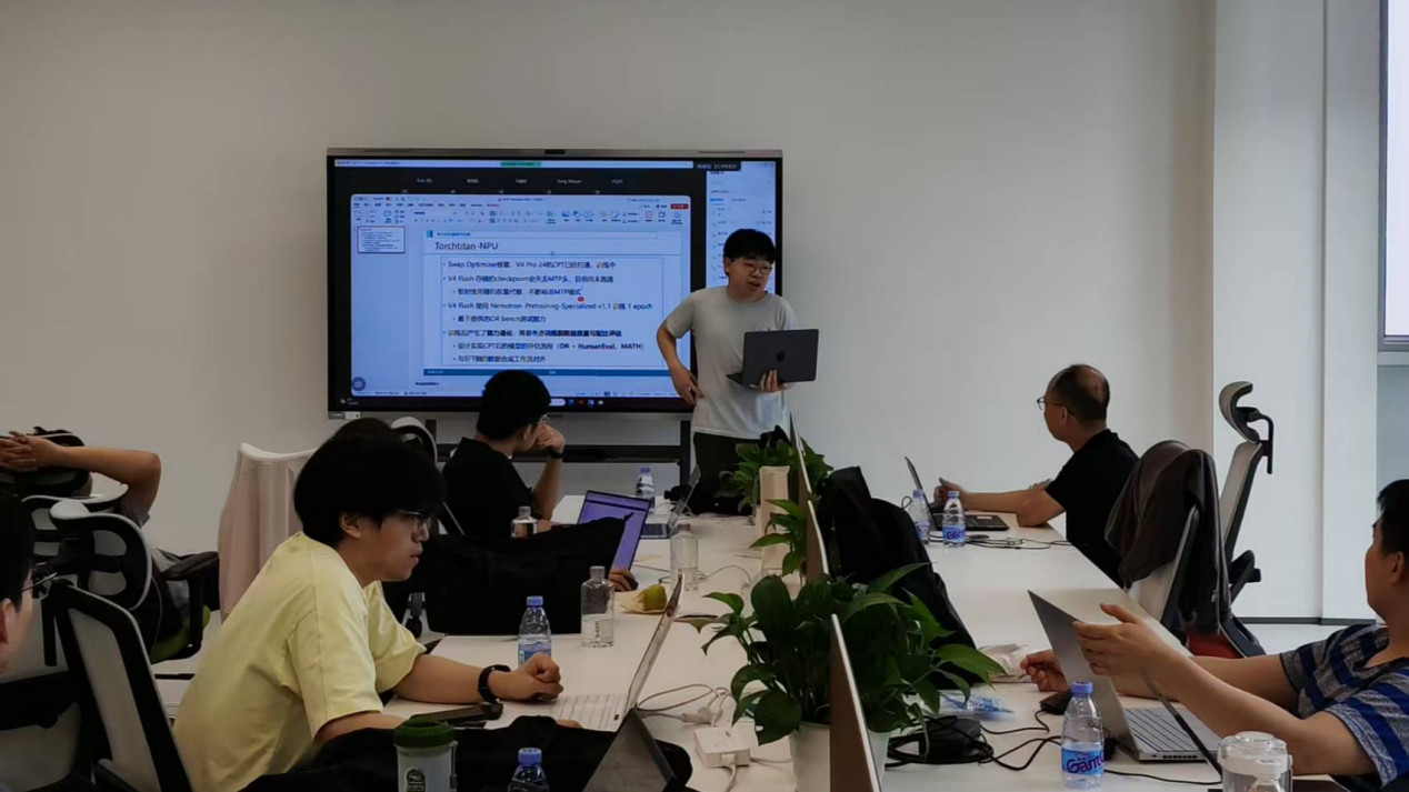 全球首发 | SLAI基于国产算力集群完成DeepSeek-V4-Pro全参数后训练