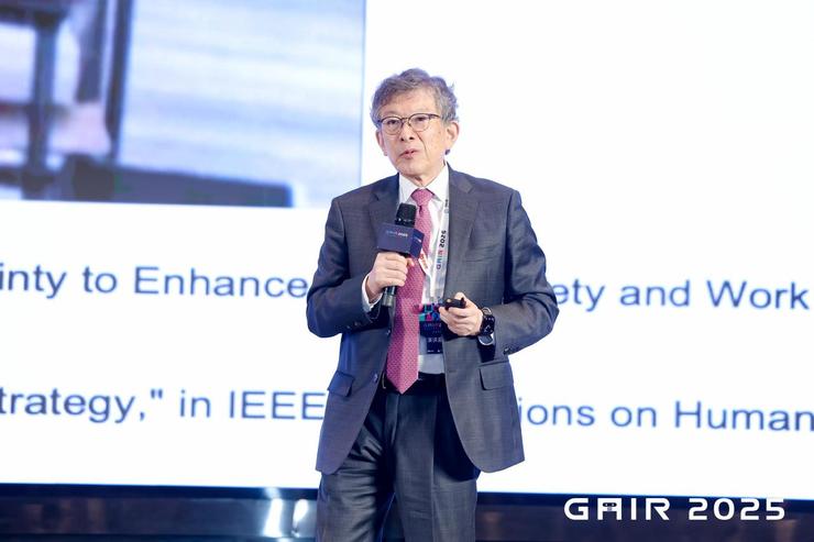 赛马会「软性材料应用机器人」创科实验室总监小菅一弘：如何借助 AI 机器人变革服装生产流程？｜GAIR 2025