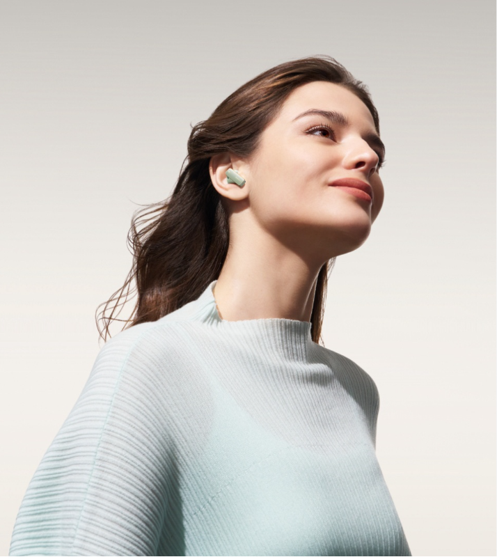 新年出国游，华为耳机伴你无界畅听！华为Mate 70绝配，小艺翻译更懂你