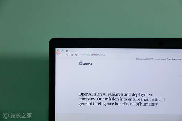 奥特曼宣布 AI 迈入阶段：普及、安全与易用的智能