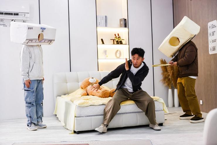 杨迪现场力荐！海尔麦浪舒适风空调京东首发：人近风柔，人离节能