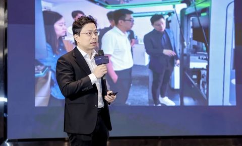 贾佳亚教授：模型不必一味求大！优化神经元连接方式同样是智能跃升的「关键密码」丨GAIR 2025