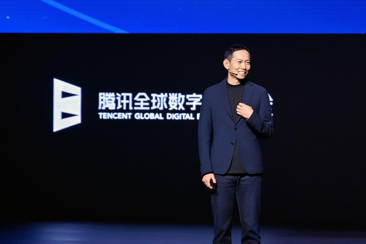 华住携手腾讯云升级“华小AI