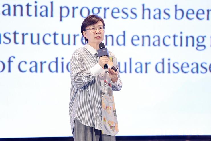 GAIR 2025 大会首日：AI重构教育、科学与产业的十三重碰撞（下）