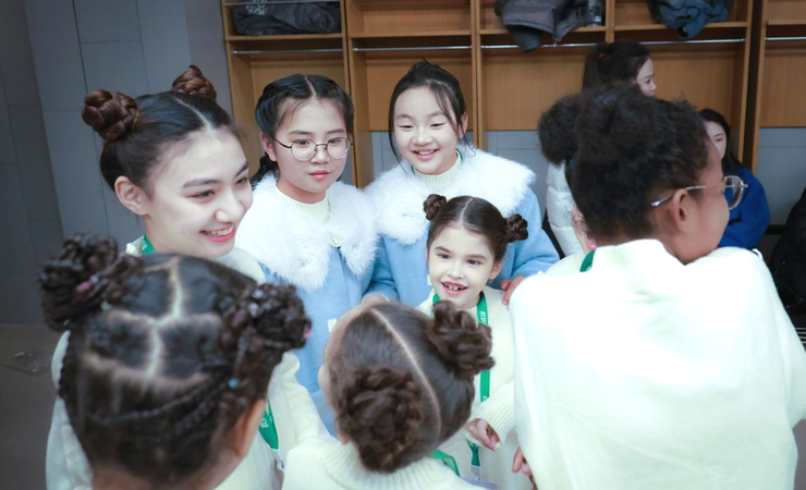 俞浩慈善基金会开展“看见更大的世界·音乐少年”公益活动 助力云南弥勒学子唱响梦想之声