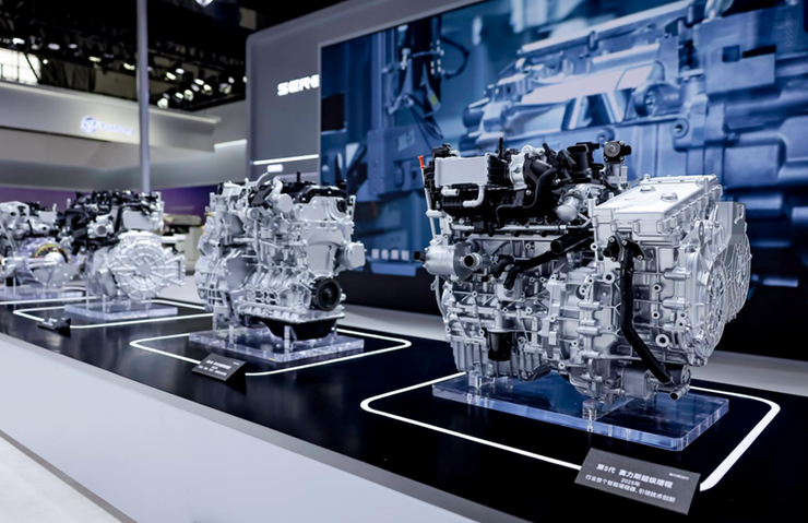 赛力斯亮相2025智博会 全方位展示智能化实践成果