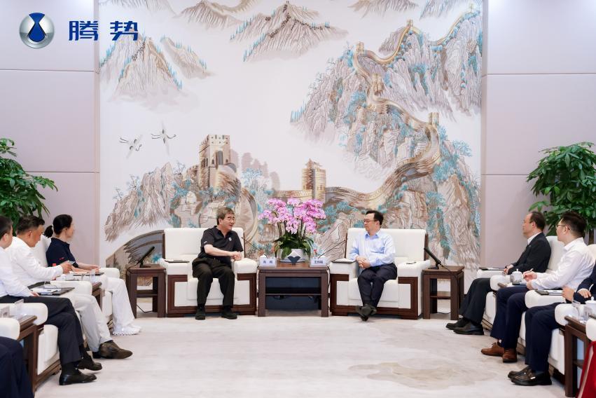 北京大学企业家代表团到访腾势汽车暨尊享交付仪式